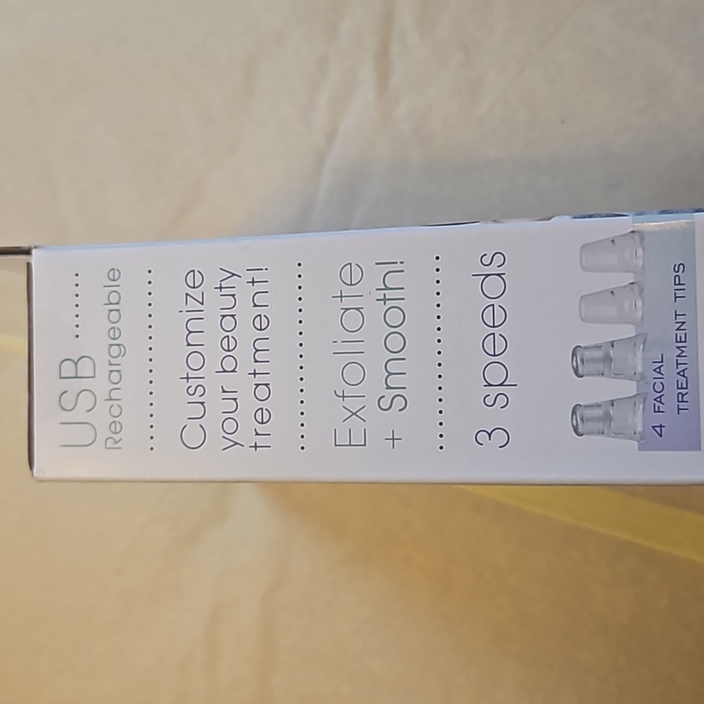 Conair, Microdermabrasion beauty tool - Picture 7 of 11